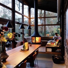 Foyer au bois JC Bordelet Lea par Ambiance® dans un joli salon - Passion Feu®