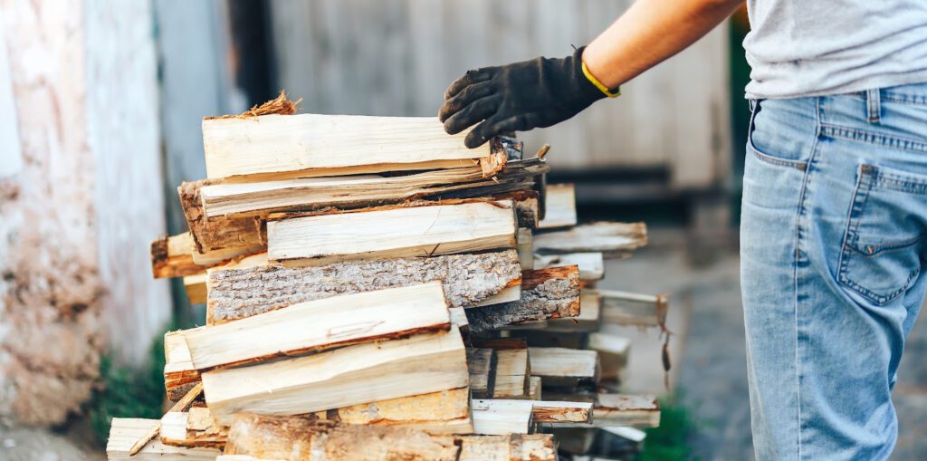 Combien de bois devrai-je utiliser pour mon foyer ? - bois de chauffage
