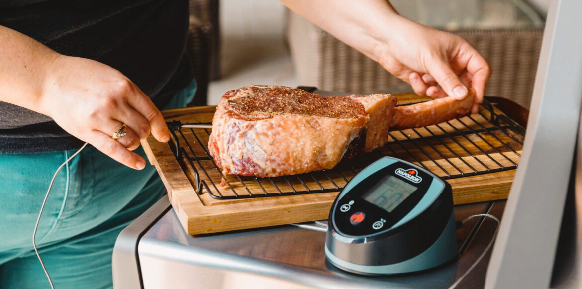 BBQ : du débutant au chef de cuisine en un rien de temps - Thermomètre à viande Bluetooth par Napoleon