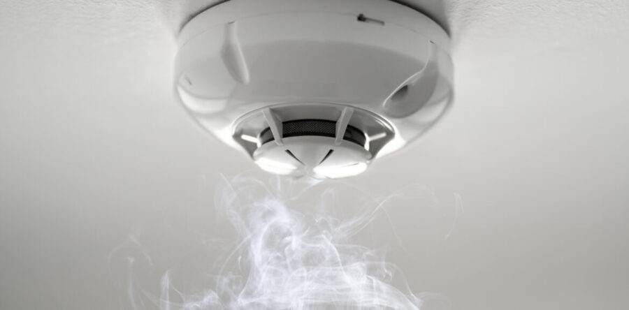 Un foyer peut-il devenir une source de monoxyde de carbone (CO)?